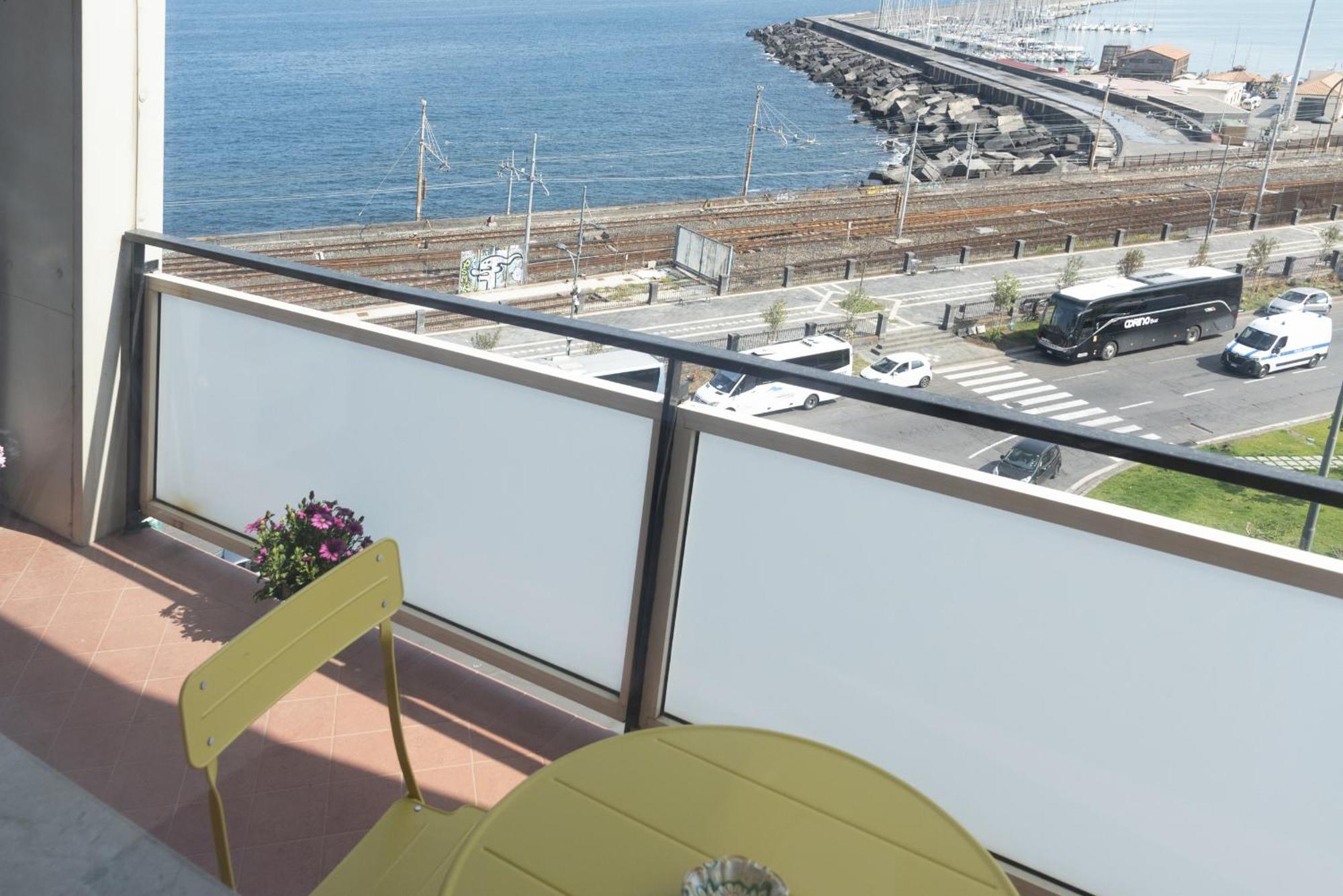 Martiri Home Катания Екстериор снимка