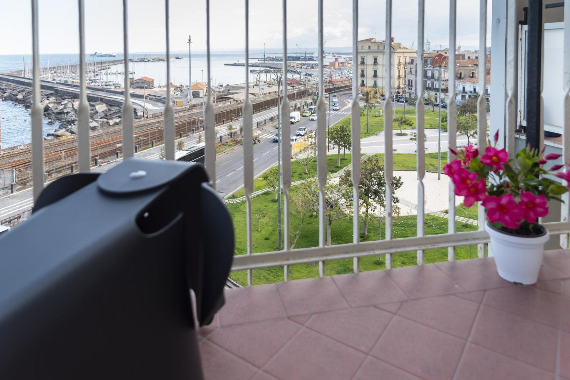 Martiri Home Катания Екстериор снимка