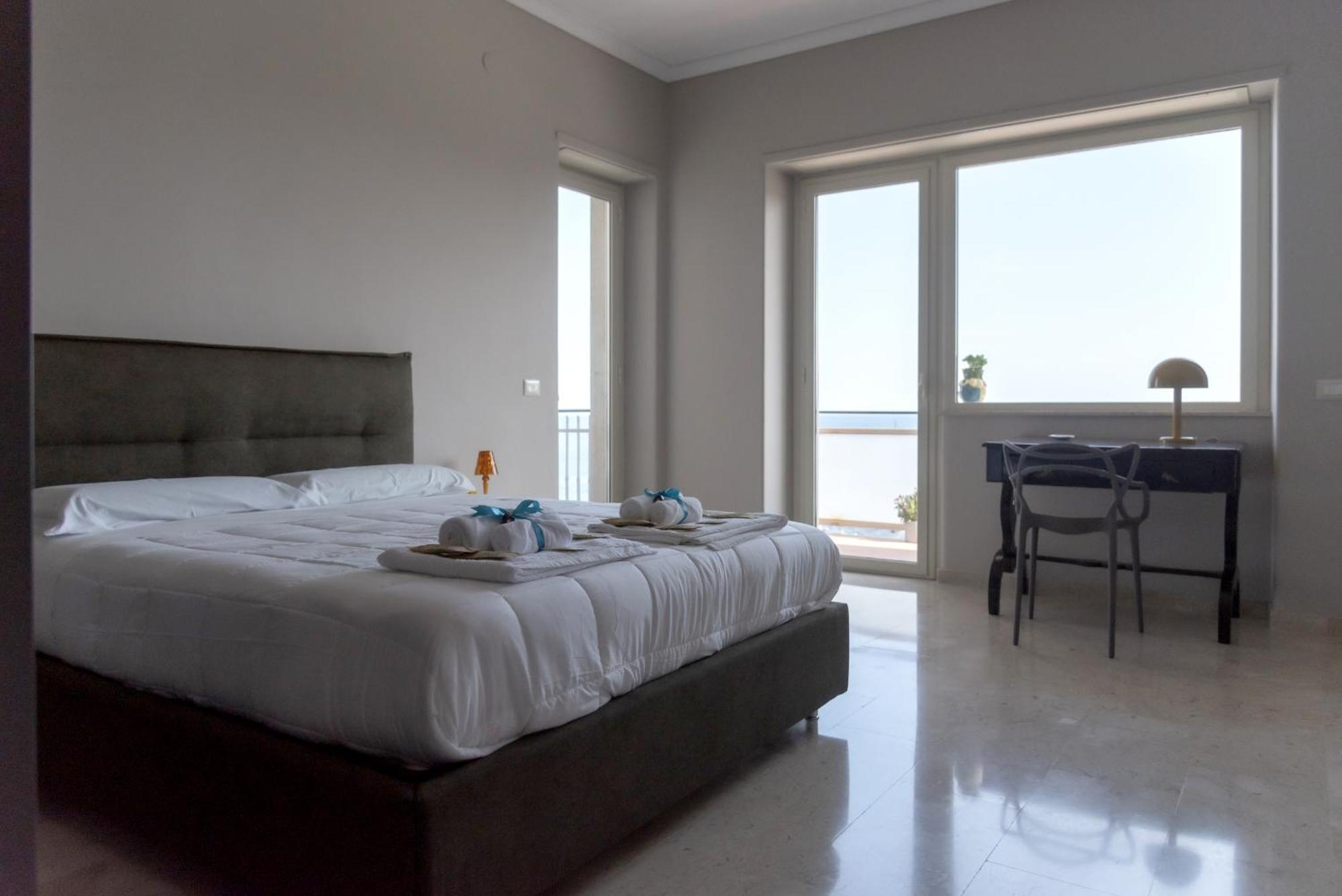 Martiri Home Катания Екстериор снимка